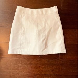 Forever 21 white faux leather skirt. Size small